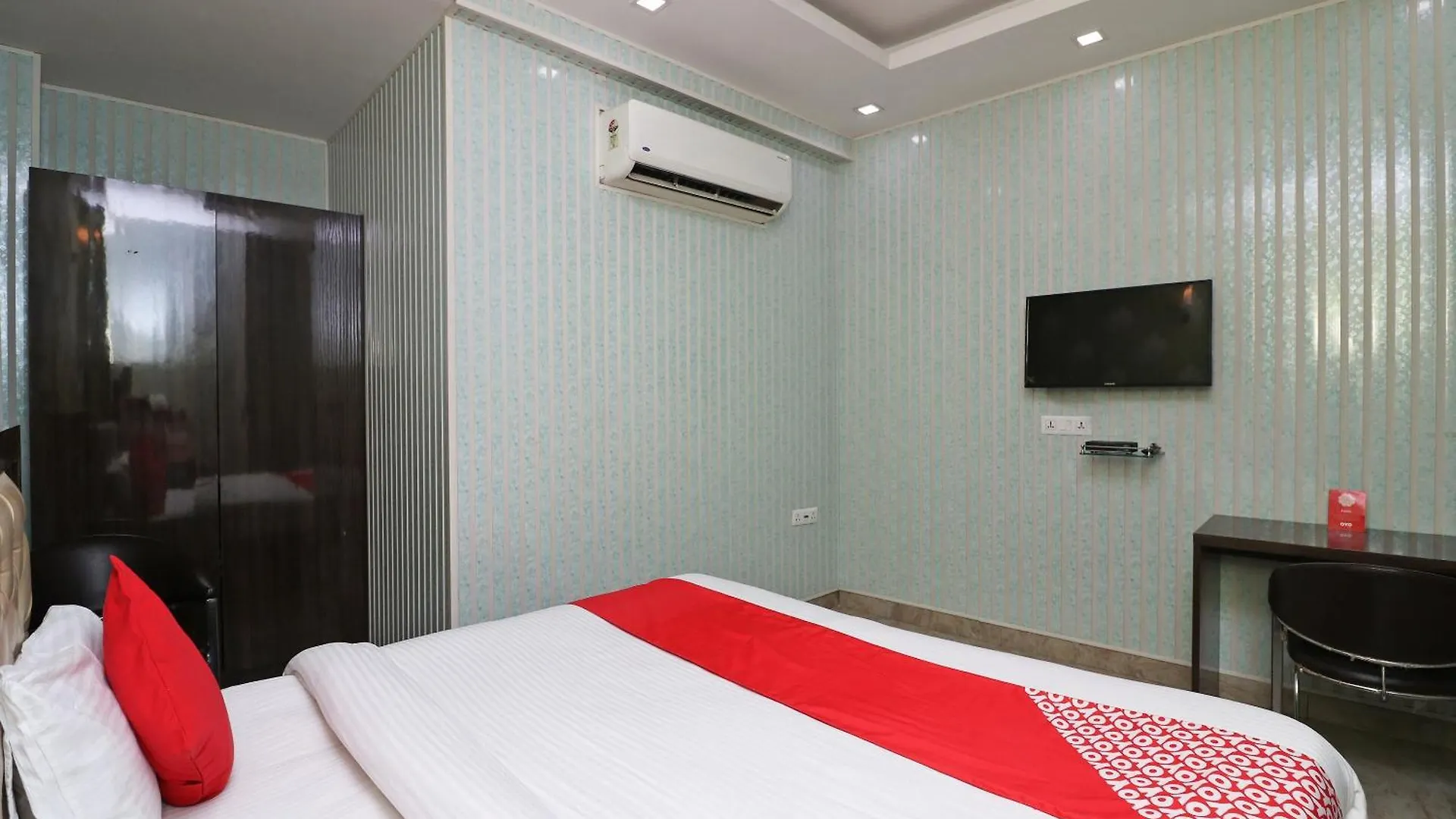 Collection O Hotel City Point 古尔冈 3*,  印度