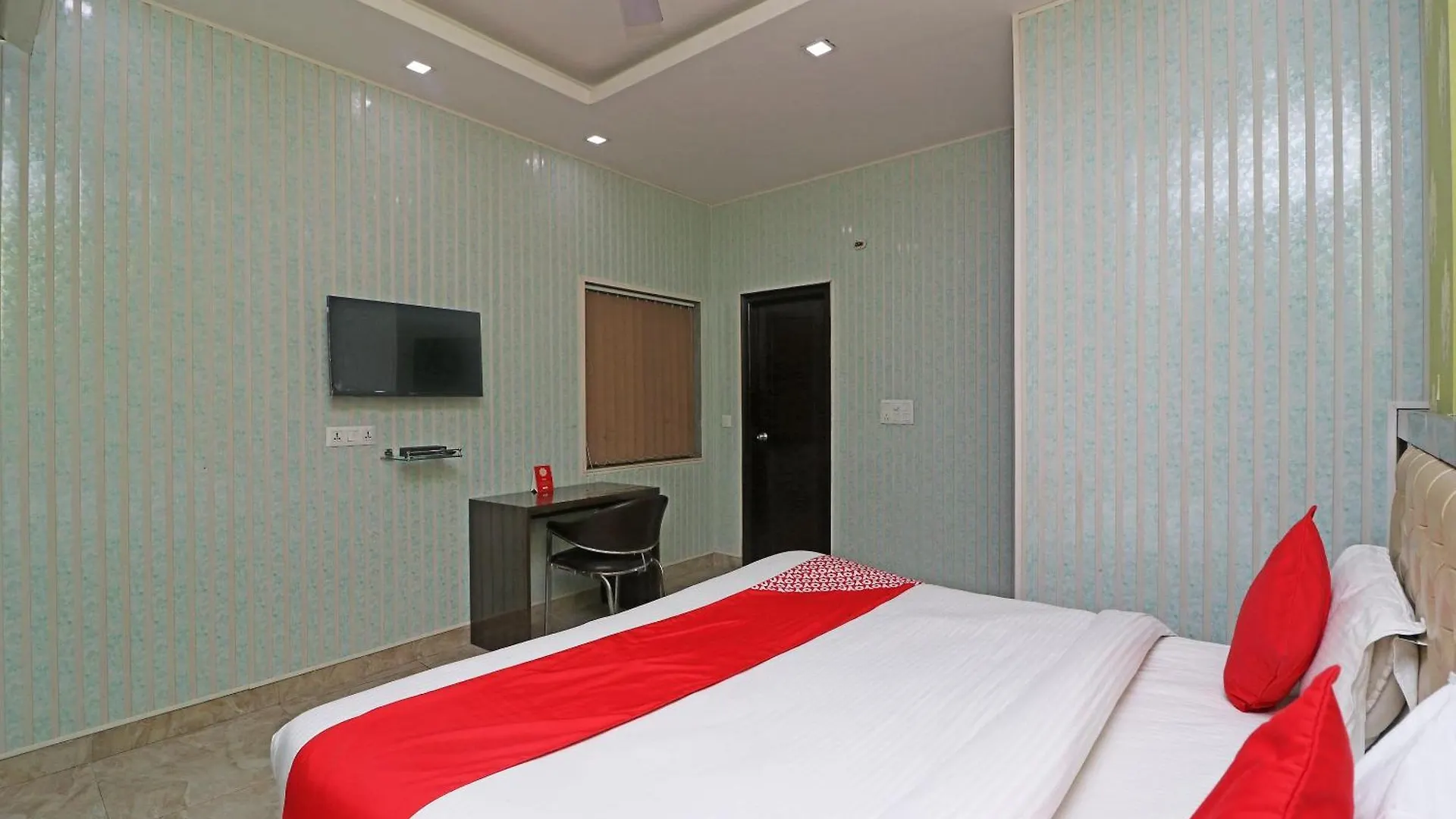 Collection O Hotel City Point 古尔冈