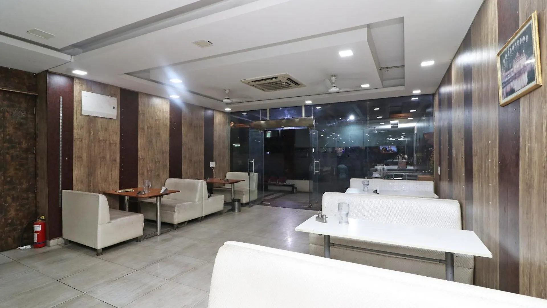 Collection O Hotel City Point 古尔冈 3*,